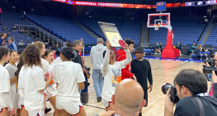 Brentwood School girls basketball championship3